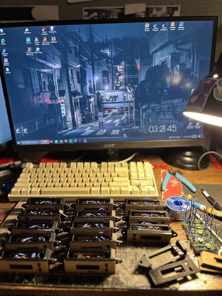 Dash clock assembly